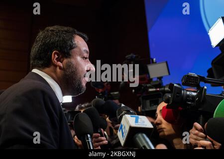 Matteo Salvini, Segretario federale della Lega (Lega), parla a Torino durante il tour politico in Italia denominato 'giro D'Italia' il 13 febbraio 2020 a Torino. (Foto di Mauro Ujetto/NurPhoto) Foto Stock