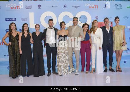 Gabriela Steck, Pia Watson, James Maslow, Sandra Echeverria, Jaime Camil, Monica Huarte, Ana Belena, Kevin Holt, Pamela Almanza posa per le foto durante il tappeto rosso del film “Loco por ti” in anteprima al Cinemex Antara Polanco il 13 febbraio 2020 a Città del Messico, Messico (Foto di Eyepix/NurPhoto) Foto Stock