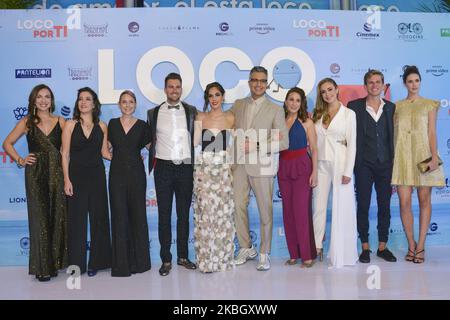 Gabriela Steck, Pia Watson, James Maslow, Sandra Echeverria, Jaime Camil, Monica Huarte, Ana Belena, Kevin Holt, Pamela Almanza posa per le foto durante il tappeto rosso del film “Loco por ti” in anteprima al Cinemex Antara Polanco il 13 febbraio 2020 a Città del Messico, Messico (Foto di Eyepix/NurPhoto) Foto Stock