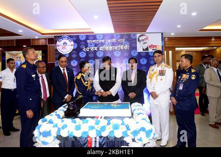 La Guardia Costiera del Bangladesh festeggia il 25th° anniversario presso la sede centrale di Dhaka, Bangladesh, il 15 febbraio 2020. La Guardia Costiera del Bangladesh (BCG) è la forza di applicazione della legge marittima del Bangladesh. Si tratta di una forza paramilitare che è sotto la giurisdizione del Ministero degli interni. I suoi ufficiali sono trasferiti dalla Marina del Bangladesh. La Guardia Costiera del Bangladesh assolve anche il compito di garantire la sicurezza delle frontiere marittime del Bangladesh. La sede centrale si trova a Dhaka, Bangladesh. (Foto di Mamunur Rashid/NurPhoto) Foto Stock