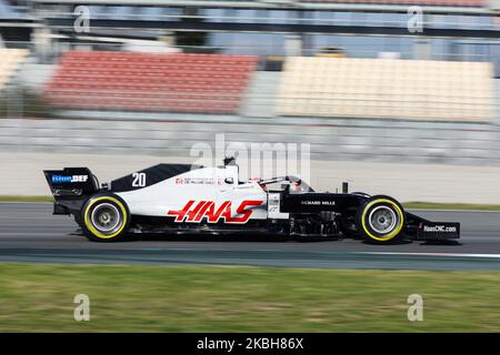 20 MAGNUSSEN Kevin (dnk), Haas F1 Team VF-20 Ferrari, azione durante i test invernali di Formula 1 sul circuito di Barcellona - Catalunya il 19 febbraio 2020 a Barcellona, Spagna. (Foto di Xavier Bonilla/NurPhoto) Foto Stock