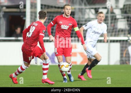 Teun Koopmeiners (AZ Alkmaar) controlla la palla durante la partita di finale di UEFA Europa League 1/16 2019/20 tra AZ Alkmaar (Paesi Bassi) e LASK (Austria) allo stadio AFAS. (Foto di Federico Guerra Moran/NurPhoto) Foto Stock