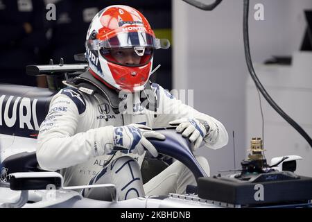 Daniil Kvyat di Russia guida la (26) Scuderia AlphaTauri Honda durante il terzo giorno di Formula 1 Winter Testing al circuito di Barcellona-Catalunya il 21 febbraio 2020 a Barcellona, Spagna. (Foto di Jose Breton/Pics Action/NurPhoto) Foto Stock