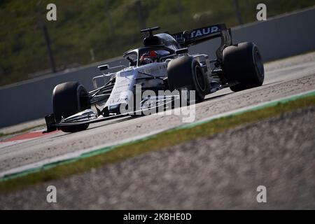 Daniil Kvyat di Russia guida la (26) Scuderia AlphaTauri Honda durante il terzo giorno di Formula 1 Winter Testing al circuito di Barcellona-Catalunya il 21 febbraio 2020 a Barcellona, Spagna. (Foto di Jose Breton/Pics Action/NurPhoto) Foto Stock