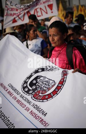 Organizzazioni indigene agglutinate nel Congresso Nazionale indigeno, E la società civile, mobilitata contro le infrastrutture e il turismo megaprogetti in diverse regioni del paese che minacciano di causare danni alle loro comunità, oltre a chiedere giustizia un anno dopo l'assassinio di Samir Flores, attivista ambientale, il 21 febbraio 2020 a Città del Messico. (Foto di Carlos OGAZ/NurPhoto) Foto Stock