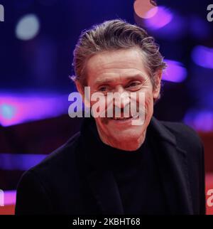 Willem Dafoe si presenta all'arrivo al tappeto rosso in occasione della ''Siberia'' premiere durante il 70th° Berlinale International Film Festival di Berlino al Palazzo Berlinale il 24 febbraio 2020 a Berlino, Germania. (Foto di Dominika Zarzycka/NurPhoto) Foto Stock