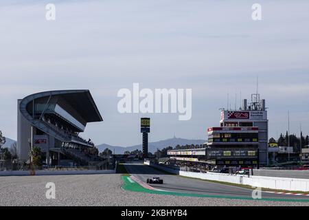 18 LANCE (CAN), Racing Point F1 RP20, azione durante le prove invernali di Formula 1 sul circuito di Barcellona - Catalunya il 26 febbraio 2020 a Barcellona, Spagna. (Foto di Xavier Bonilla/NurPhoto) Foto Stock