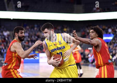 Bogdan Popa of Romania in action against Sebastian Saiz of Spain during the FIBA EuroBasket Qualifiers Group Phase Group A match between Romania and Spain, in Cluj Napoca, Romania, on February 20, 2020. (Photo by Alex Nicodim/NurPhoto) Stock Photo