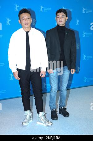 L'attore Tai Lee Kang-sheng e l'attore Tai Anong Houngheuangsy posano alla chiamata fotografica ''Days'' (Rizi) durante il 70th° Berlinale International Film Festival a Grand Hyatt a Berlino, in Germania, il 27 febbraio 2020. (Foto di Dominika Zarzycka/NurPhoto) Foto Stock