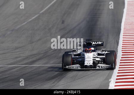 Daniil Kvyat di Russia guida la (26) Scuderia AlphaTauri Honda durante il terzo giorno di Formula 1 Winter Testing al circuito di Barcellona-Catalunya il 21 febbraio 2020 a Barcellona, Spagna. (Foto di Jose Breton/Pics Action/NurPhoto) Foto Stock