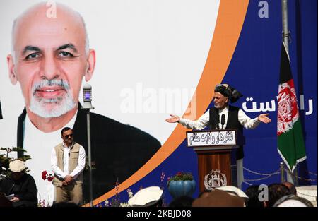 Il Presidente afghano Ashraf Ghani, interviene durante un incontro a Jalalabad, Afghanistan, il 3 marzo 2020. (Foto di Wali Sabawoon/NurPhoto) Foto Stock