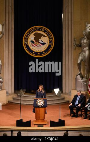 First Lady Melania Trump parla al Summit Nazionale sugli oppioidi del Dipartimento di Giustizia del Dipartimento di Giustizia del Dipartimento di Giustizia di Washington, D.C. Venerdì 6 marzo 2020. (Foto di Aurora Samperio/NurPhoto) Foto Stock