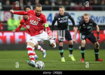 Teun Koopmeiners (AZ Alkmaar) controlla la palla durante la partita di Eredivie 2019/20 tra AZ Alkmaar (Paesi Bassi) e ADO Den Haag (Paesi Bassi) allo stadio AFAS il 7 marzo 2020 ad Alkmaar, Paesi Bassi. (Foto di Federico Guerra Moran/NurPhoto) Foto Stock