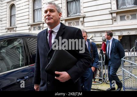 Il segretario al Tesoro Stephen Barclay arriva al 10 Downing Street per un incontro del Gabinetto, il 11 marzo 2020, prima dell'annuncio del primo bilancio post-Brexit della Gran Bretagna. – La Gran Bretagna svela il suo primo bilancio post-Brexit il 11 marzo, con tutti gli occhi puntati sulle misure governative di emergenza per alleviare il dolore economico derivante dall’epidemia di coronavirus. (Foto di Alberto Pezzali/NurPhoto) Foto Stock