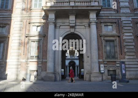 Una panoramica generale della Pinacoteca di Brera in zona Brera il 11 marzo 2020 a Milano. Il governo italiano ha preso la misura senza precedenti di un blocco a livello nazionale, limitando la gente a muoversi solo per motivi di lavoro o di salute, nel tentativo di combattere la seconda epidemia di coronavirus più mortale al mondo dopo la Cina. (Foto di Mairo Cinquetti/NurPhoto) Foto Stock