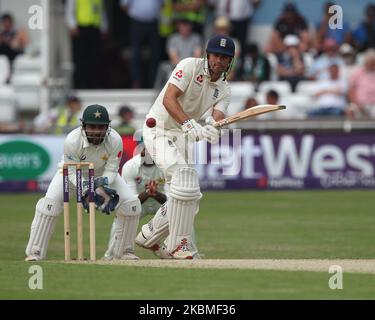 Alastair Cook of England batting durante il primo giorno del secondo Nat West Test match tra Inghilterra e Pakistan all'Headingley Cricket Ground di Leeds venerdì 1st giugno 2018. (Foto di Mark Fletcher/MI News/NurPhoto) Foto Stock