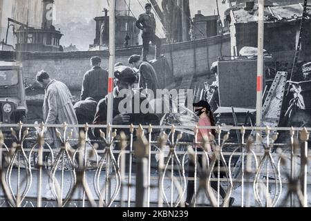Persone a Istanbul, Turchia, il 27 aprile 2020 durante l'emergenza coronavirus (Foto di Onur Dogman/NurPhoto) Foto Stock