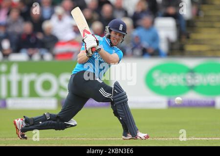 Eoin Morgan d'Inghilterra durante il 2nd ODI tra Inghilterra e Sri Lanka presso l'Emirates Riverside, Chester le Street Domenica 25h Maggio 2014 (Foto di Mark Fletcher/MI News/NurPhoto) Foto Stock