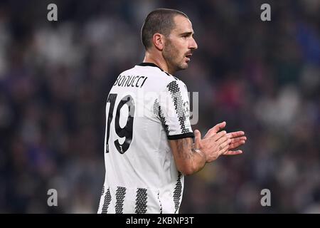 Torino, Italia. 02 novembre 2022. Leonardo Bonucci della Juventus FC gesta durante la partita di calcio della UEFA Champions League tra Juventus FC e Paris Saint-Germain FC. Credit: Nicolò campo/Alamy Live News Foto Stock