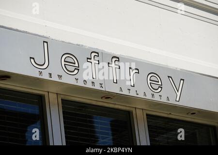 Una vista di Jeffrey Store durante la pandemia di coronavirus il 20 maggio 2020 a New York City. Il COVID-19 si è diffuso nella maggior parte dei paesi del mondo, mietendo oltre 316.000 vittime e riportando oltre 4,8 milioni di infezioni. Nordstrom chiude i suoi tre negozi specializzati di abbigliamento Jeffrey. (Foto di John Nacion/NurPhoto) Foto Stock