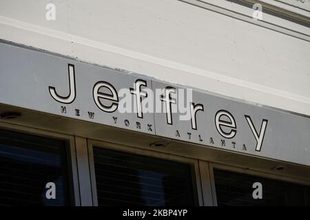 Una vista di Jeffrey Store durante la pandemia di coronavirus il 20 maggio 2020 a New York City. Il COVID-19 si è diffuso nella maggior parte dei paesi del mondo, mietendo oltre 316.000 vittime e riportando oltre 4,8 milioni di infezioni. Nordstrom chiude i suoi tre negozi specializzati di abbigliamento Jeffrey. (Foto di John Nacion/NurPhoto) Foto Stock