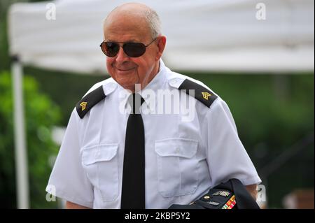 I membri del VFW Post 10380 onorano i soldati di mia e POW durante la cerimonia del Memorial Day 2019 al Veteran’s Park, lunedì 27 maggio 2019, a Cincinnati, Ohio, Stati Uniti. (Foto di Jason Whitman/NurPhoto) Foto Stock