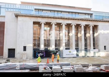 Sale, Wolverhampton Civic Hall e Wulfrun Hall durante i lavori di costruzione Foto Stock