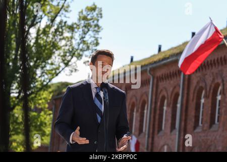 Rafal Trzaskowski il candidato al Presidente della Polonia e Sindaco di Varsavia è stato visto a Danzica (Polonia) il 4 giugno 2020 Trzaskowski si è recato a Danzica il 31st° anniversario delle prime elezioni parzialmente libere in Polonia il 4th giugno 1989, e di fatto ha iniziato la sua campagna elettorale. Le elezioni presidenziali si terranno in Polonia il 28th giugno. (Foto di Michal Fludra/NurPhoto) Foto Stock