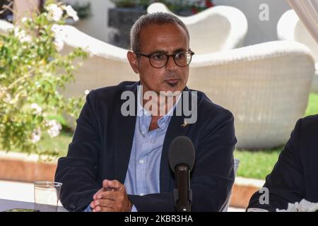 Consigliere per la cultura e l'identità della Regione Siciliana Alberto Samonà durante la visita di Mattteo Salvini a Porticello. Matteo Salvini, leader della Lega, durante il suo tour politico in Sicilia, incontrò per la prima volta i pescatori di Porticello e Santa Flavia e la stampa più tardi a Bagheria, a Palermo, Italia, il 12 giugno 2020. (Foto di Francesco Militello Mirto/NurPhoto) Foto Stock