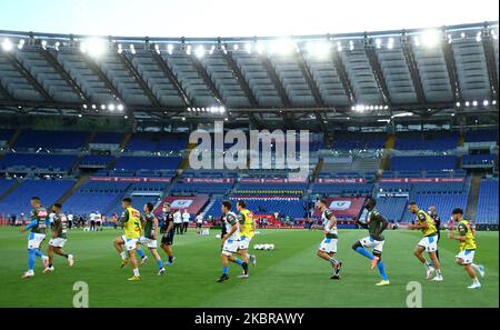 Napoli scalda davanti alla Coca Cola finale di calcio SSC Napoli contro FC Juventus allo Stadio Olimpico di Roma il 17 giugno 2020 (Foto di Matteo Ciambelli/NurPhoto) Foto Stock