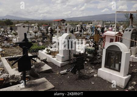 Overview of the tombstone area of the Xico-Chalco Civil Pantheon, State of Mexico, on June 26, 2020. (Photo by Gerardo Vieyra/NurPhoto) Stock Photo