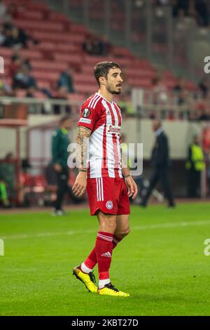 Atene, Grecia. 03rd Nov 2022. SIME VRSALJKO dell'Olympiacos FC durante la partita di gruppo G della UEFA Europa League tra Olympiacos FC e FC Nantes allo stadio Karaiskakis il 3 novembre 2022 ad Atene, Grecia Credit: Independent Photo Agency/Alamy Live News Foto Stock