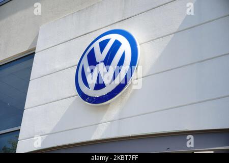 Una visione della concessionaria Volkswagen a Queens, New York, USA., il 4 luglio 2020. (Foto di John Nacion/NurPhoto) Foto Stock