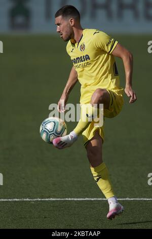 Moi Gomez di Villarreal controlla la palla durante la partita Liga tra Villarreal CF e Valencia CF all'Estadio de la Ceramica il 28 giugno 2020 a Villareal, Spagna. (Foto di Jose Breton/Pics Action/NurPhoto) Foto Stock