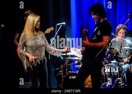 Patty Pravo suona dal vivo al Blue Note di Milano il 17 2014 ottobre (Foto di Mairo Cinquetti/NurPhoto) Foto Stock