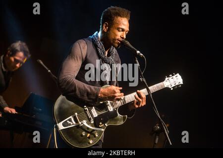 Gary Dourdan, meglio conosciuto per la raffigura Warrick Brown sulla serie televisiva CSI: Crime Scene Investigation, si esibisce dal vivo a Milano il 22 2015 maggio (Photo by Mairo Cinquetti/NurPhoto) Foto Stock