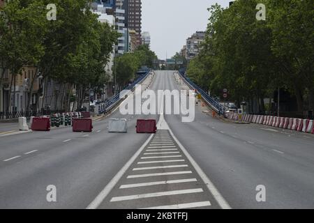 Vista del ponte che unisce le strade di Joaquin Costa e Francisco Silvela, che è stato chiuso dal comune di Madrid per demolizione a causa del 'rischio reale' che potrebbe crollare a causa dei danni strutturali che presenta, a Madrid, Spagna il 12 luglio 2020. (Foto di Oscar Gonzalez/NurPhoto) Foto Stock