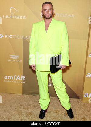 WEST HOLLYWOOD, LOS ANGELES, CALIFORNIA, USA - 03 NOVEMBRE: August Getty arriva al Gala dell'AMFAR 2022 di Los Angeles che si tiene presso il Pacific Design Center il 3 novembre 2022 a West Hollywood, Los Angeles, California, Stati Uniti. (Foto di Xavier Collin/Image Press Agency) Foto Stock