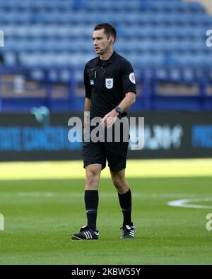 L'arbitro Jarred Gillett durante la partita del Campionato Sky Bet tra Sheffield Mercoledì e Middlesbrough a Hillsborough, Sheffield Mercoledì, Inghilterra, il 22nd luglio 2020. (Foto di Mark Fletcher/MI News/NurPhoto) Foto Stock