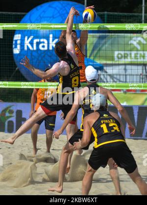 GKS Katowice vs BBTS Bielsko-Biala partita di pallavolo, durante il torneo PreZero Grand Prix di Cracovia, al complesso sportivo KS Wanda di Cracovia. I migliori giocatori di pallavolo di PlusLiga, TAURON Liga, si incontrano a Cracovia questo fine settimana durante i primi tre tornei del PreZero Grand Prix. Sabato 25 luglio 2020, a Cracovia, Malopolskie Voivodato, Polonia. (Foto di Artur Widak/NurPhoto) Foto Stock