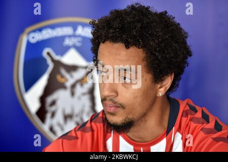 Cameron Borthwick Jackson firma per Oldham Athletic per un'altra stagione a Boundary Park, Oldham, Inghilterra il 2 agosto 2020. (Foto di Eddie Garvey/MI News/NurPhoto) Foto Stock