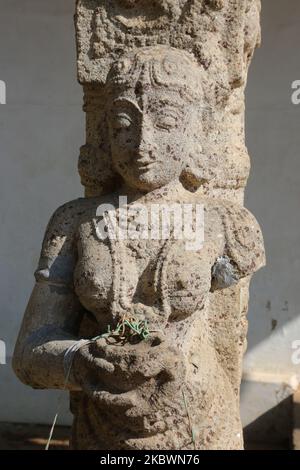 Scultura in pietra al Palazzo reale di Padmanabhapuram a Padmanabhapuram, Tamil Nadu, India il 11 febbraio 2020. Padmanabhapuram Palace (noto anche come Kalkulam Palace) è l'ex capitale dell'ex regno indù di Travancore fu costruito intorno al 1601 d.C. da Iravi Varma Kulasekhara Perumal. Il fondatore del moderno Travancore, re Anizham Thirunal Marthanda Varma (1706-1758) che governò Travancore dal 1729 al 1758, ricostruì il palazzo intorno al 1750. (Foto di Creative Touch Imaging Ltd./NurPhoto) Foto Stock