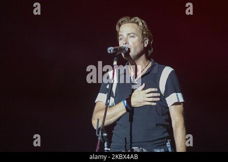 Il musicista CCM Michael W. Smith suona sul palco presso la USFK Garryson Hall di Seoul, Corea del Sud, il 3 luglio 2005. (Foto di Seung-il Ryu/NurPhoto) Foto Stock