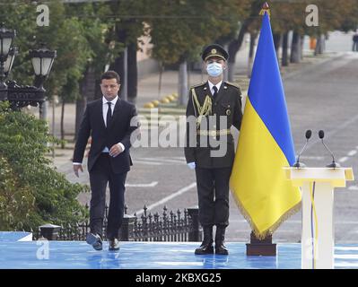 Il presidente ucraino Volodymyr Zelensky cammina durante la cerimonia del 29th° anniversario della celebrazione della Giornata dell'Indipendenza dell'Ucraina in piazza Sophia a Kiev, Ucraina. Gli ucraini celebrano la Giornata dell'Indipendenza dell'Ucraina il 24 agosto in commemorazione della Dichiarazione di Indipendenza del 1991. (Foto di Str/NurPhoto) Foto Stock