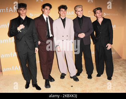 West Hollywood, CA. 3rd Nov, 2022. Bene Schulz, Jacob Rott, Tim Schaecker, Luis Freitag, Julien Brown at arrivals for amfAR Gala Los Angeles 2022, Pacific Design Center, West Hollywood, CA November 3, 2022. Credit: Elizabeth Goodenough/Everett Collection/Alamy Live News Foto Stock