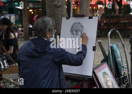 Quartiere di Montmartre nel 18th ° arrondissement di Parigi, più bohémien Montmartre sulla Place du Tertre, noto anche come il quartiere dei pittori, a Parigi. 28 agosto Francia, 2020 (Foto di Oscar Gonzalez/NurPhoto) Foto Stock