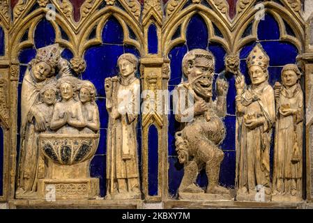 Tomba gotica di Sant Narcís all'interno della basilica di Sant Feliu a Girona (Catalogna, Spagna) ESP: Sepolcro Gótico de Sant Narcís, Gerona. Cataluña España Foto Stock