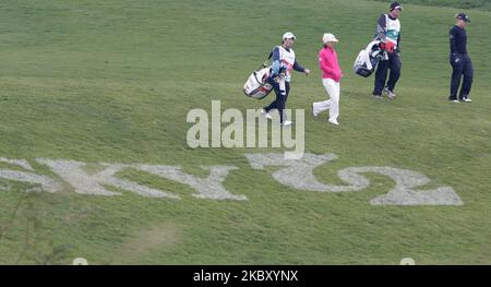 1 novembre 2009-Incheon, Corea del Sud-giocatori di gioco sulla 7th buche durante il round finale del campionato Hana Bank Kolon allo Sky 72 Golf Club il 1 novembre 2009 a Incheon, Corea del Sud. (Foto di Seung-il Ryu/NurPhoto) Foto Stock