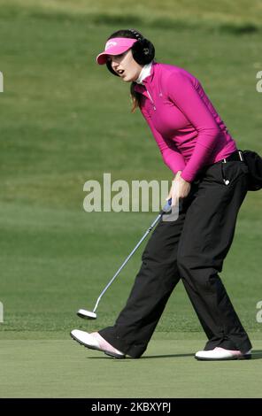 1 novembre 2009-Incheon, Corea del Sud-Sandra Gal di Germania sulla 18th buche durante il round finale del campionato Hana Bank Kolon allo Sky 72 Golf Club il 1 novembre 2009 a Incheon, Corea del Sud. (Foto di Seung-il Ryu/NurPhoto) Foto Stock