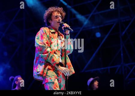 Ghemon suona dal vivo al Castello Sforzesco per la tenuta Sforzesca il 31 agosto 2020 a Milano. (Foto di Alessandro Bremec/NurPhoto) Foto Stock